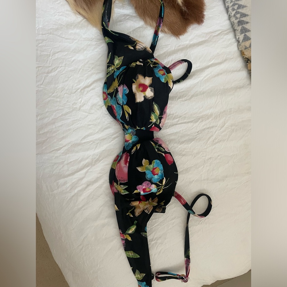 Vintage bikini top